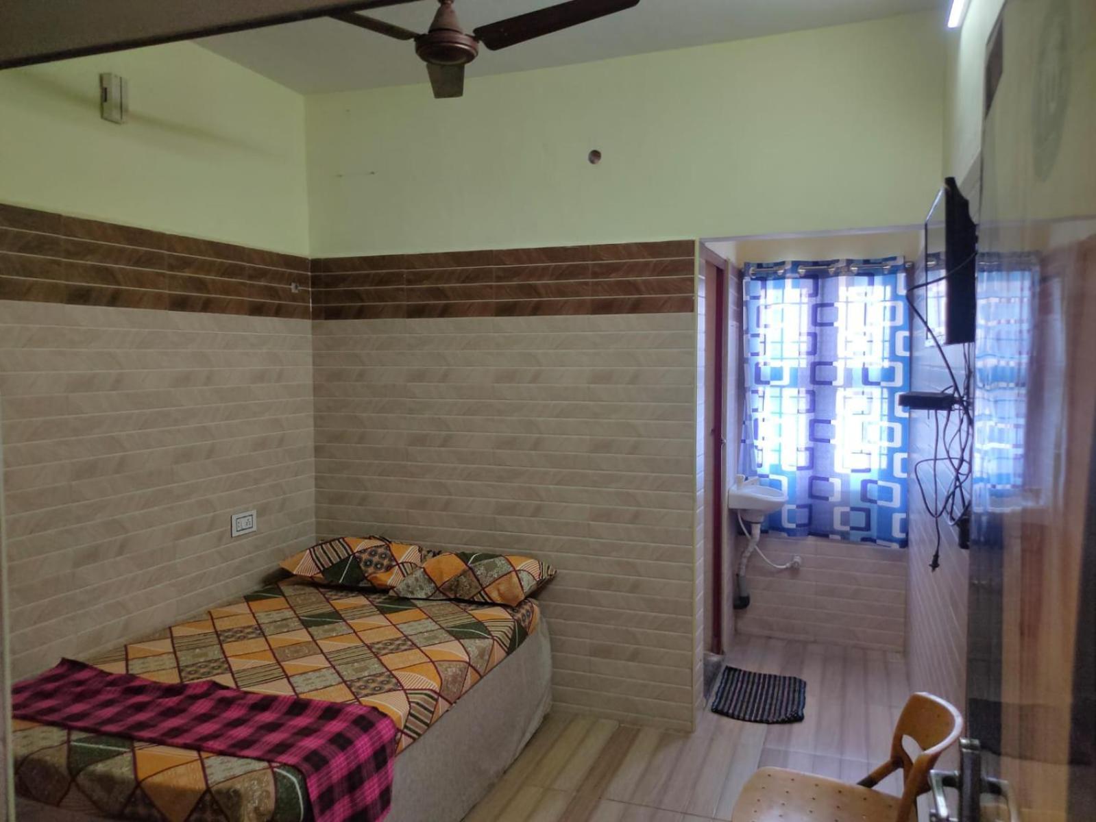 Sri Vari Residency Hostel Vellore Kültér fotó